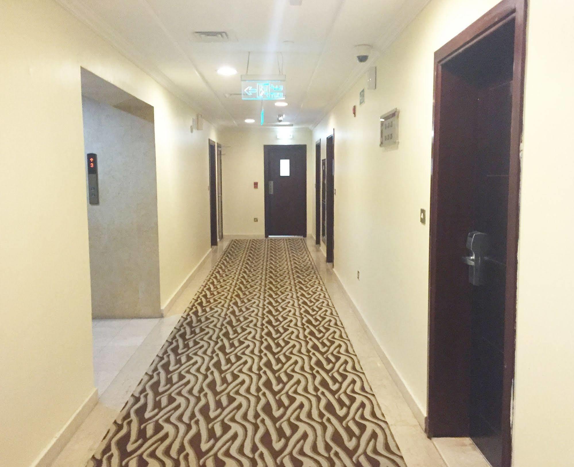 Ramee Rose Hotel Apartments Abu Dhabi Exterior photo